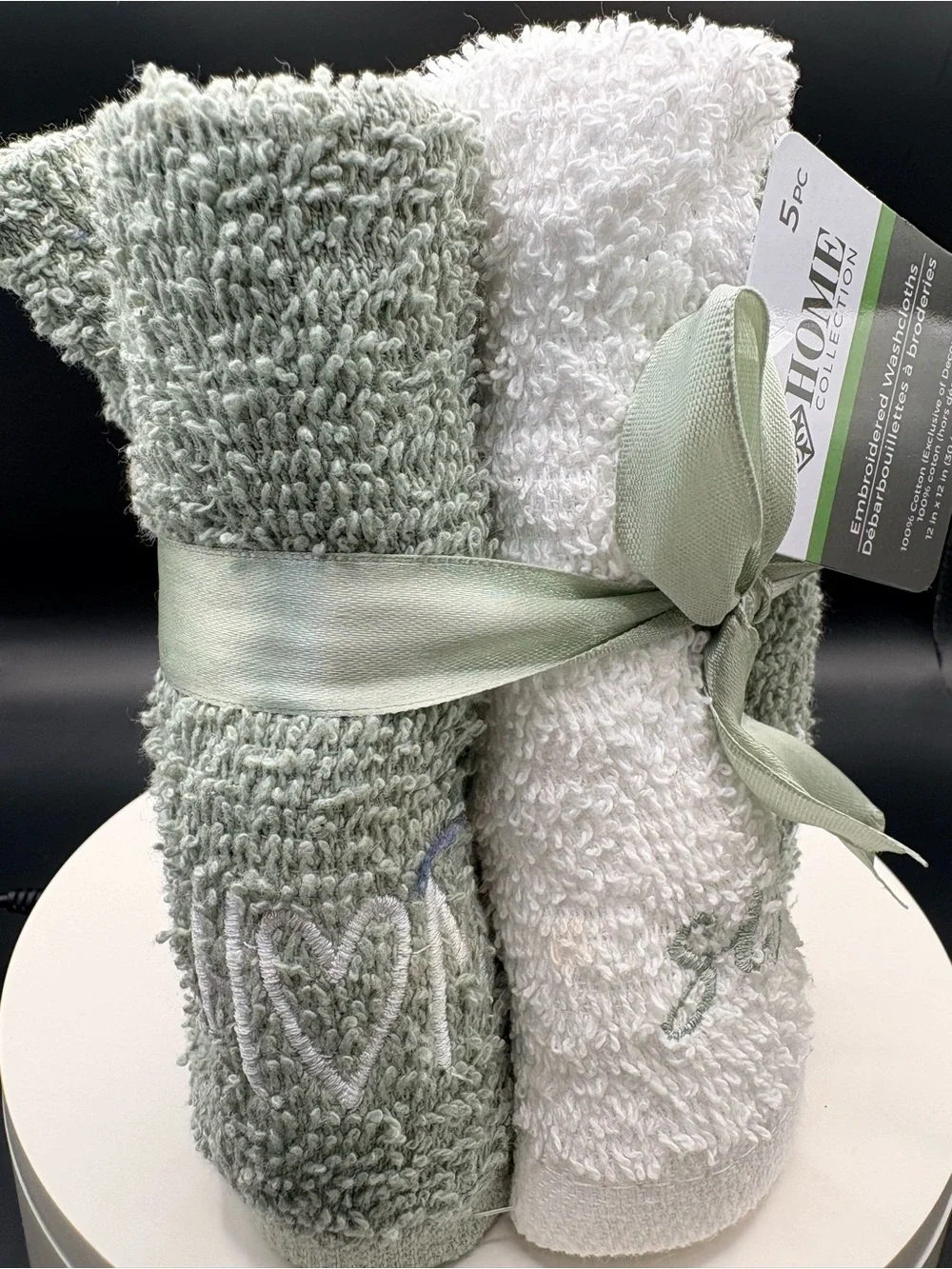 Home Collection Embroidered Washcloth Set - Sage Green & White FOR GUESTS ALSO